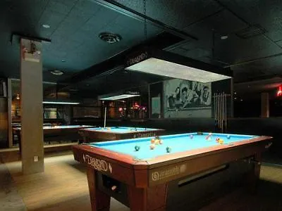 Howard Johnson Plaza Hotel Vancouver 3*,