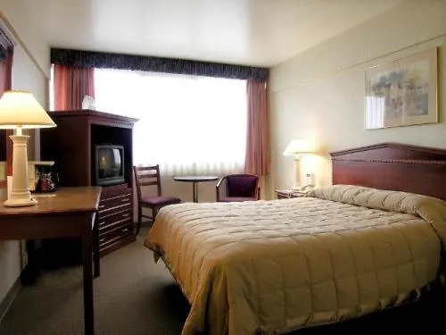 Howard Johnson Plaza Hotel Vancouver