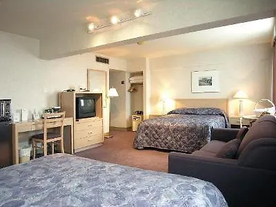 Howard Johnson Plaza Hotel Vancouver