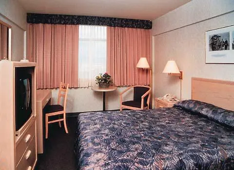 Howard Johnson Plaza Hotel Vancouver 3*,  Canada